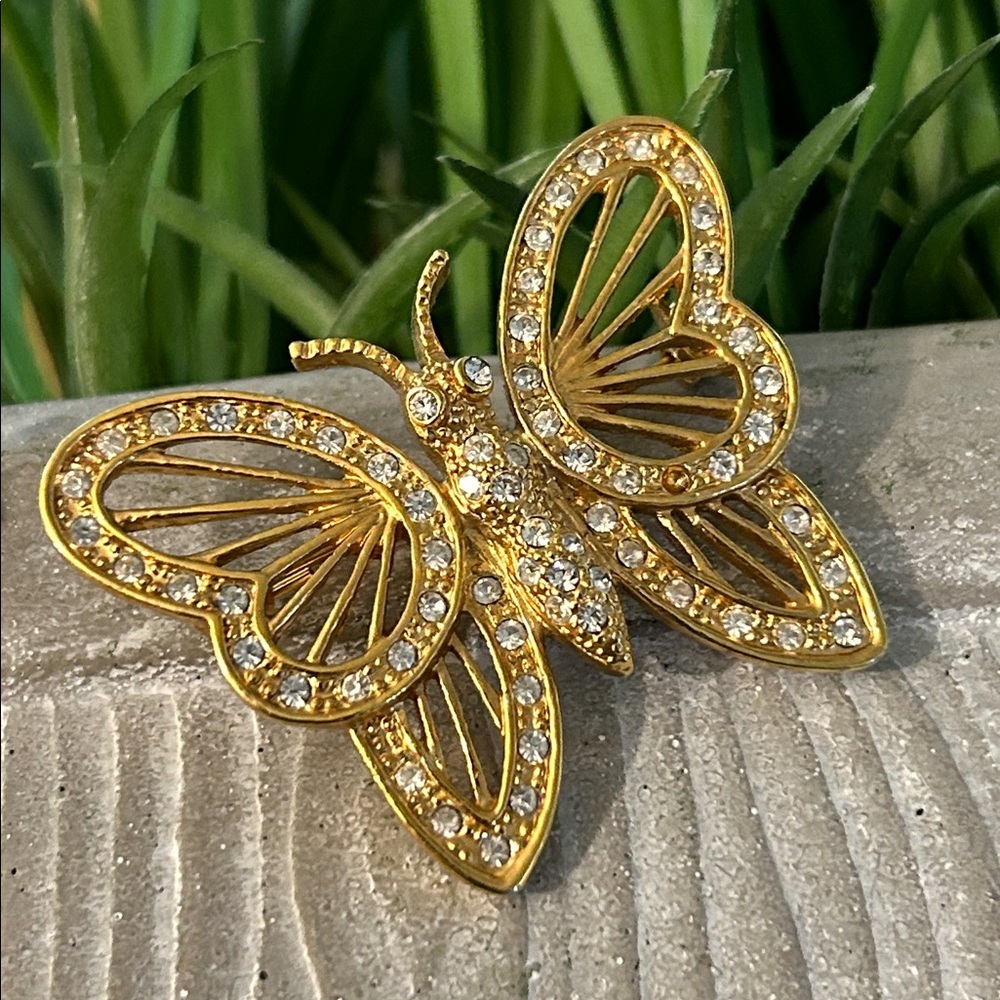 Vintage ROMAN Butterfly Brooch goldtone with clear rhinestones